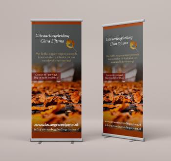  Roll up banners